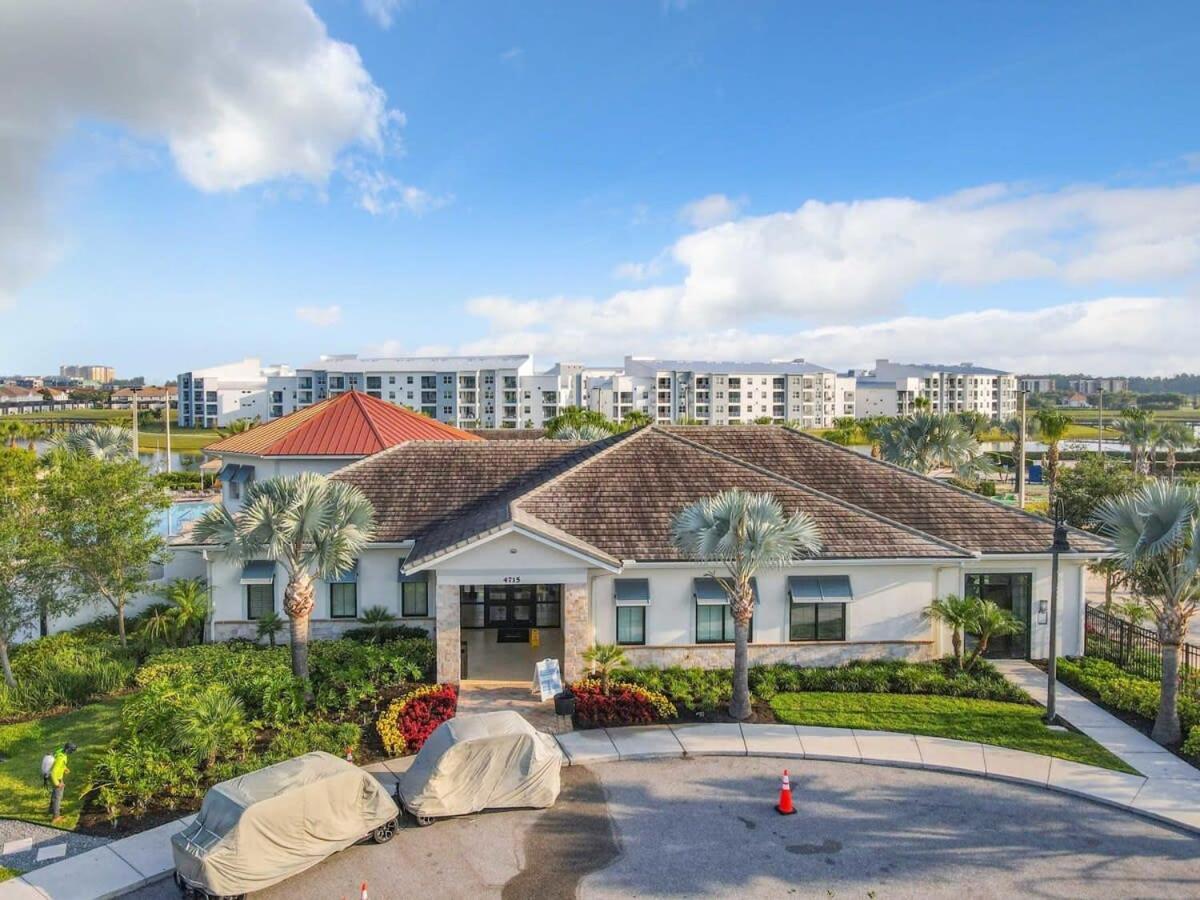 Gorgeous 2Br Lakeview Condo With Waterpark Kissimmee Dış mekan fotoğraf