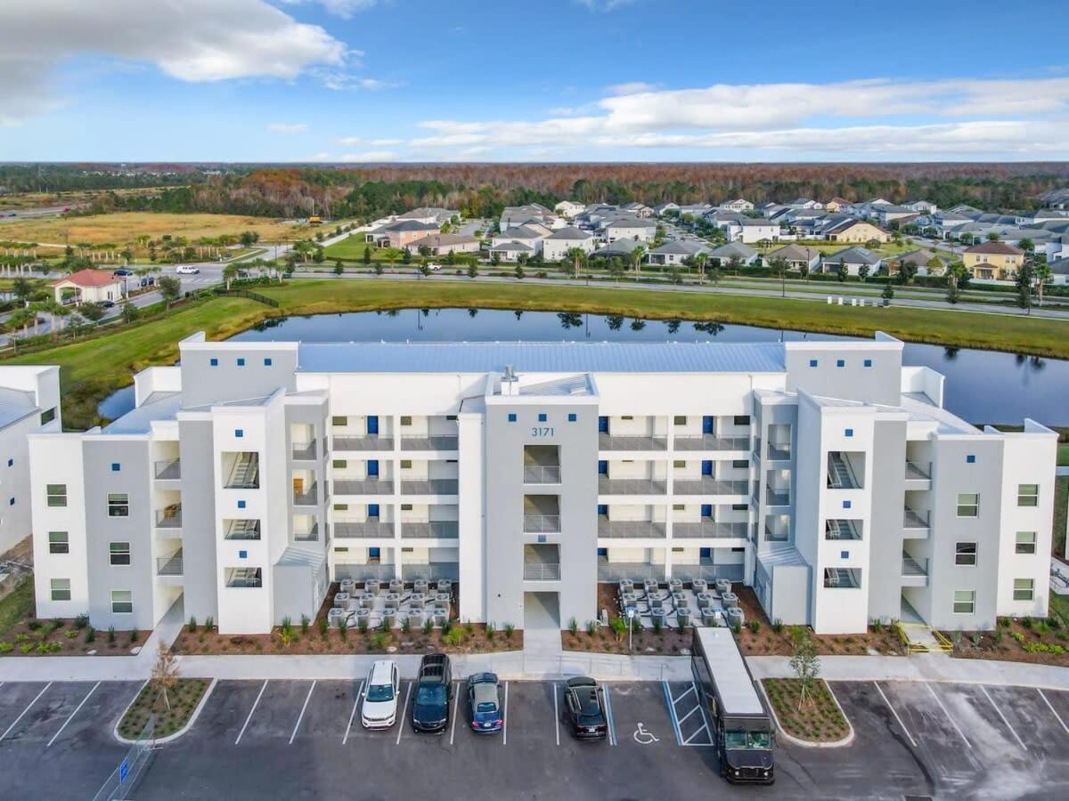 Gorgeous 2Br Lakeview Condo With Waterpark Kissimmee Dış mekan fotoğraf