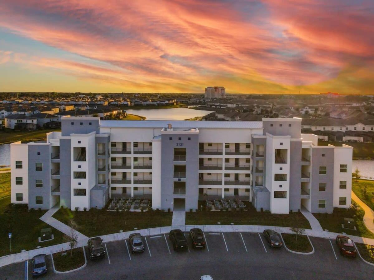 Gorgeous 2Br Lakeview Condo With Waterpark Kissimmee Dış mekan fotoğraf