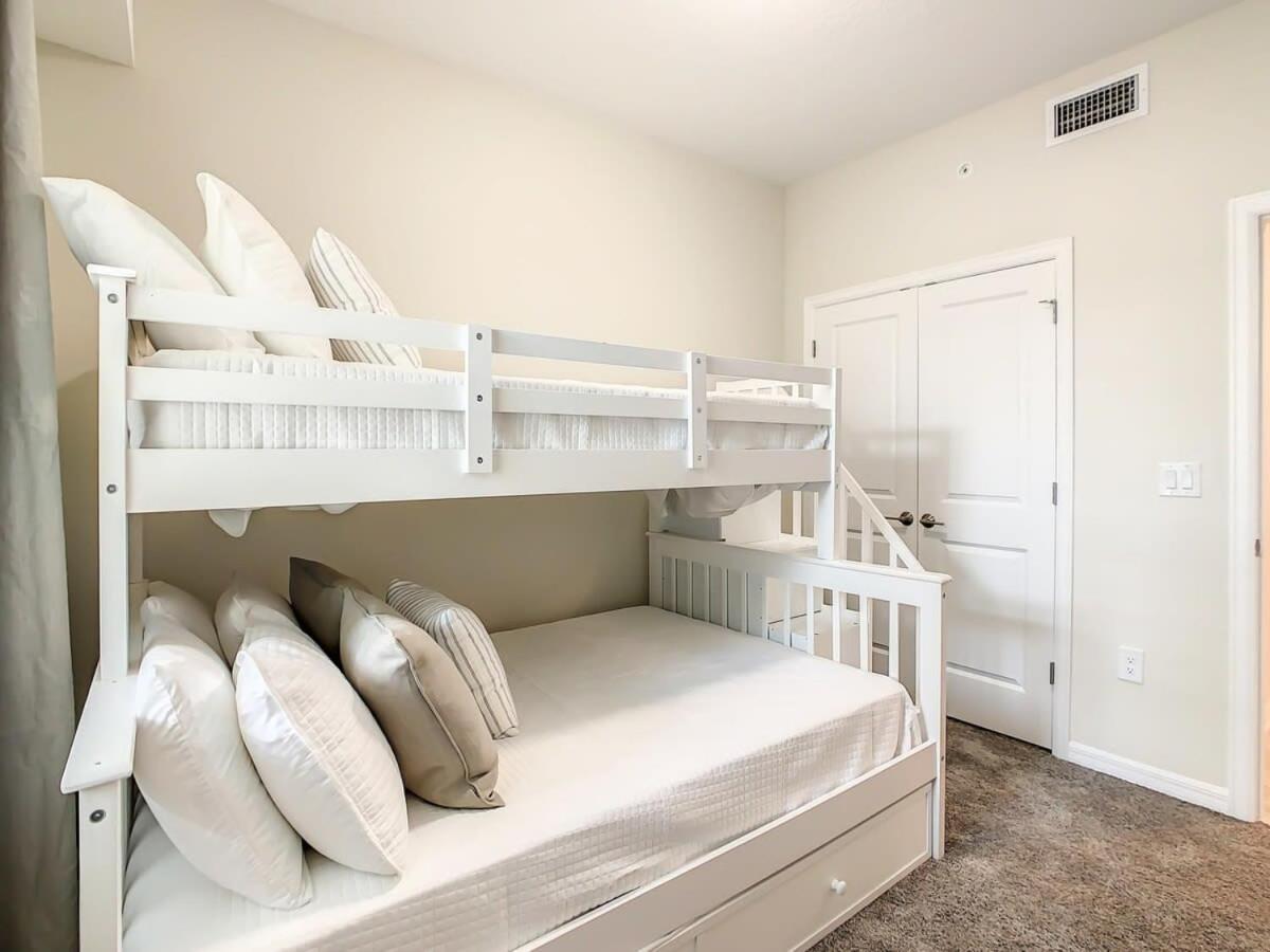 Gorgeous 2Br Lakeview Condo With Waterpark Kissimmee Dış mekan fotoğraf