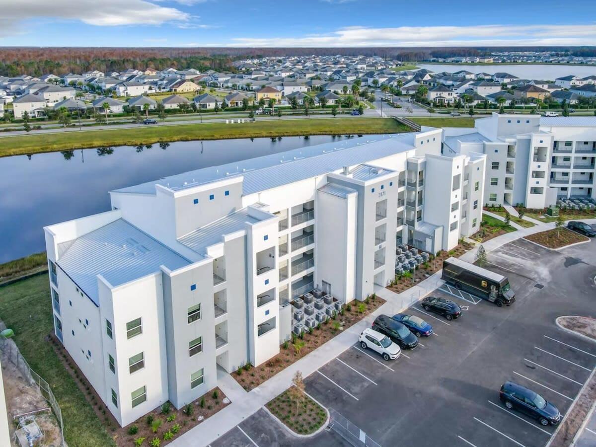 Gorgeous 2Br Lakeview Condo With Waterpark Kissimmee Dış mekan fotoğraf